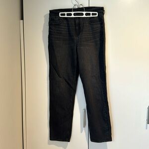 Black American Eagle strigid jeans. 10R, 28” inseam. Almost brand new.